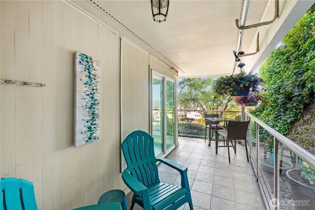 $649,950 | 22315 6th Avenue South, Unit A109, Des Moines, WA 98198