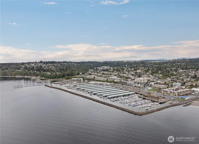 $649,950 | 22315 6th Avenue South, Unit A109, Des Moines, WA 98198