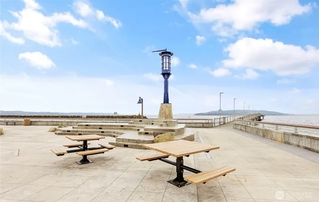 $649,950 | 22315 6th Avenue South, Unit A109, Des Moines, WA 98198