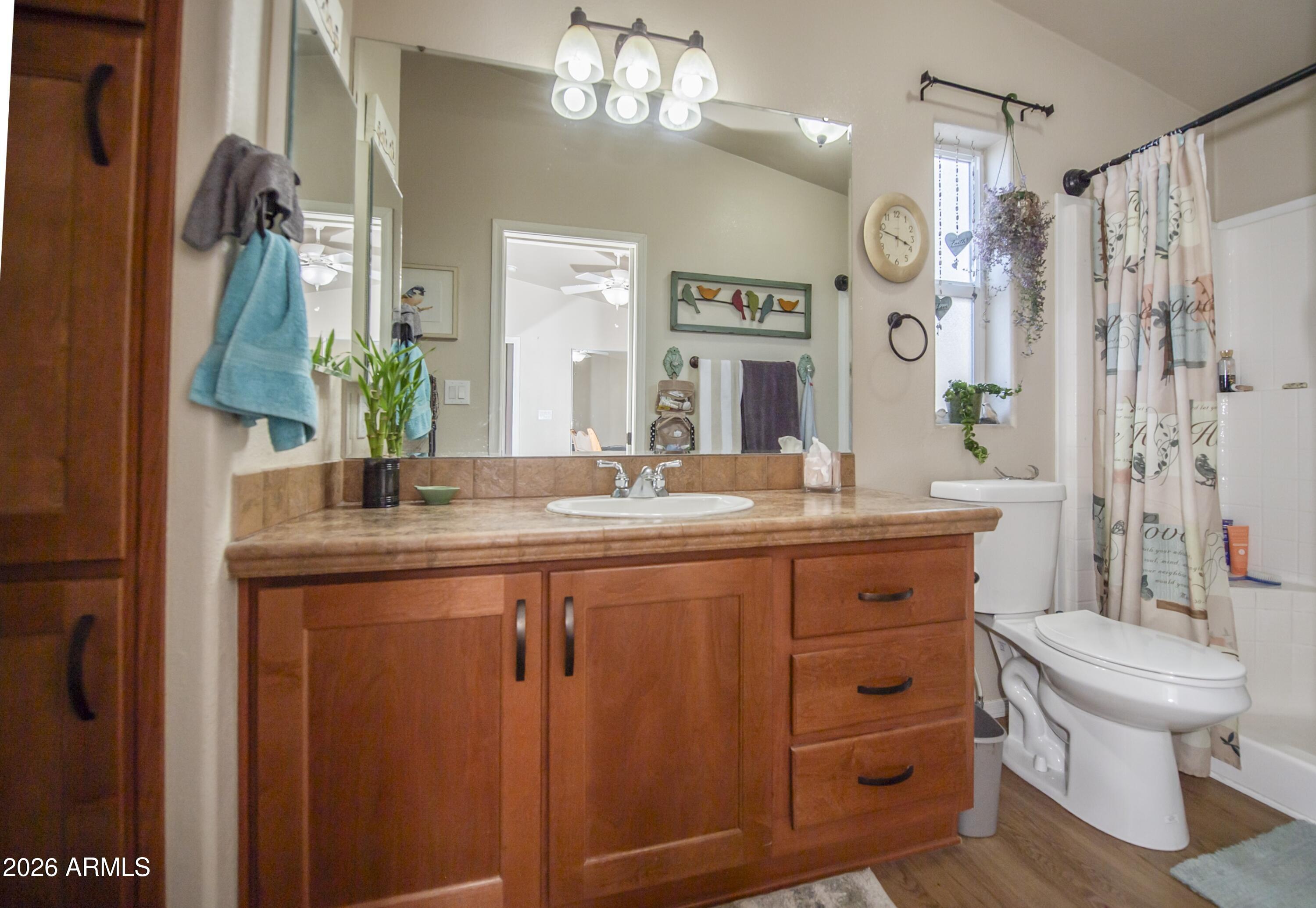 11250 East State Rte 69, Unit 2231 Dewey, AZ 86327 - Photo 16 of 37 Master 2 Bathroom