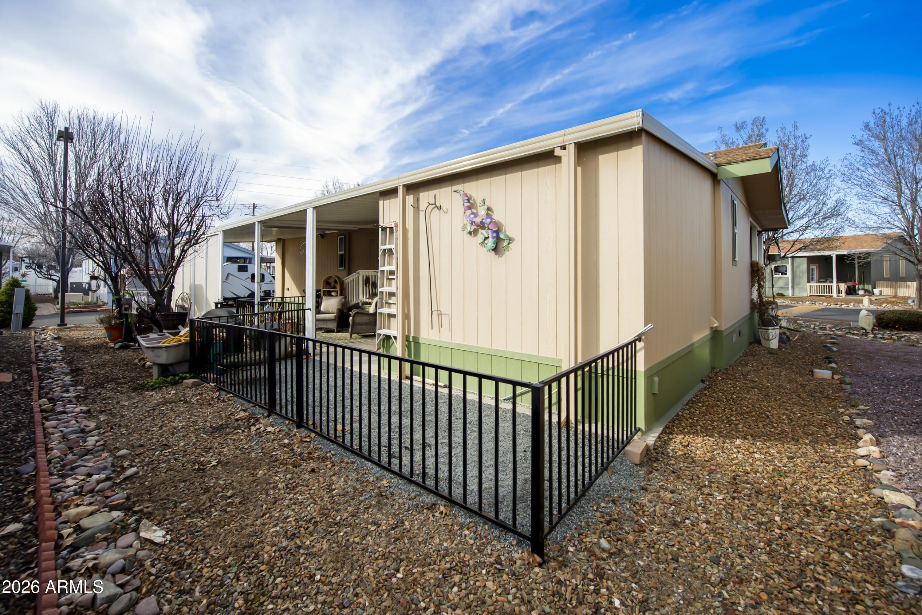 11250 East State Rte 69, Unit 2231 Dewey, AZ 86327 - Photo 28 of 37 Side Yard