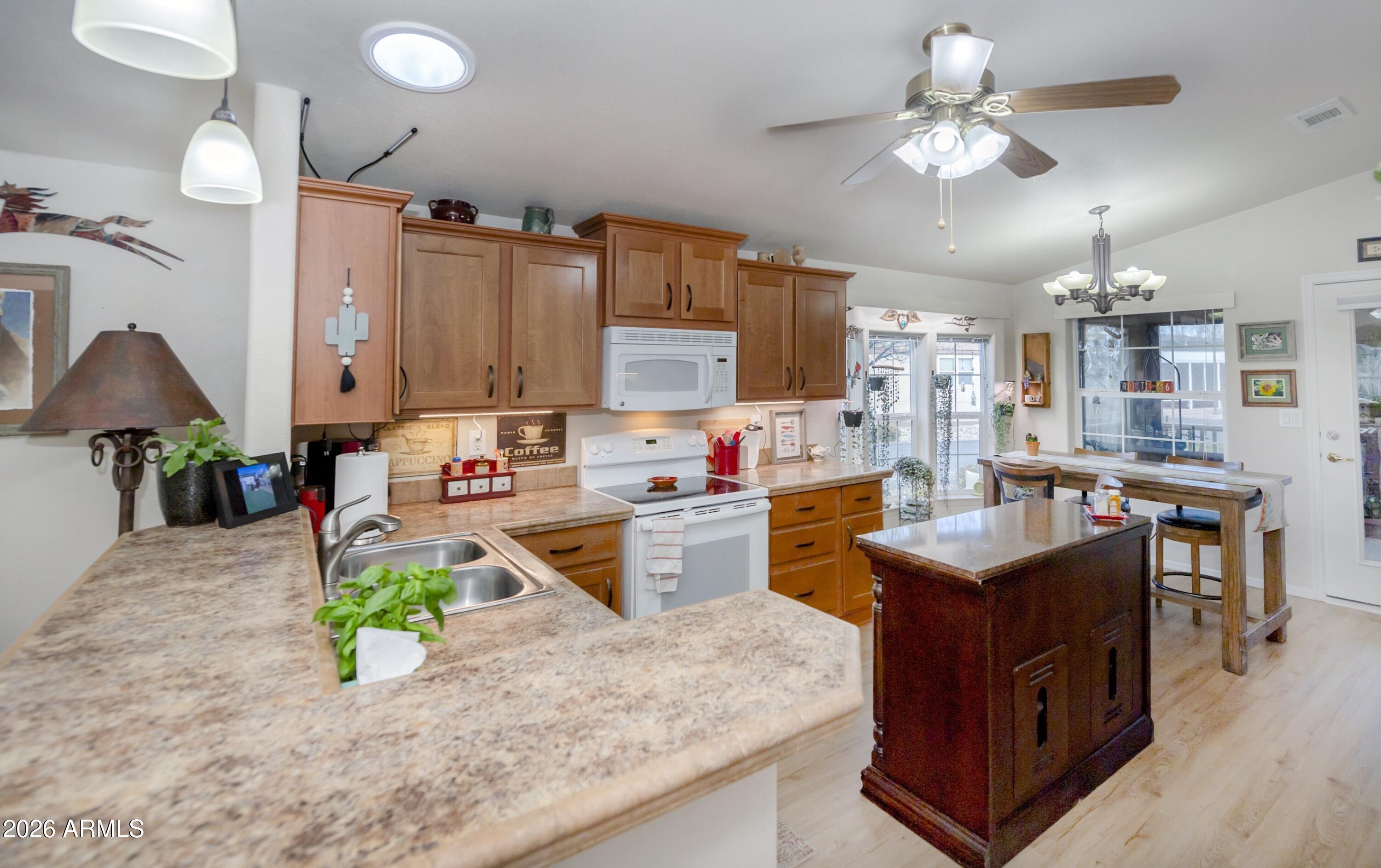 11250 East State Rte 69, Unit 2231 Dewey, AZ 86327 - Photo 7 of 37 Kitchen