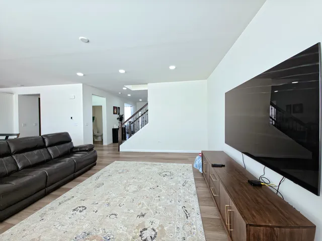 $829,999 | 12420 Eileen Street, Lemont, IL 60439