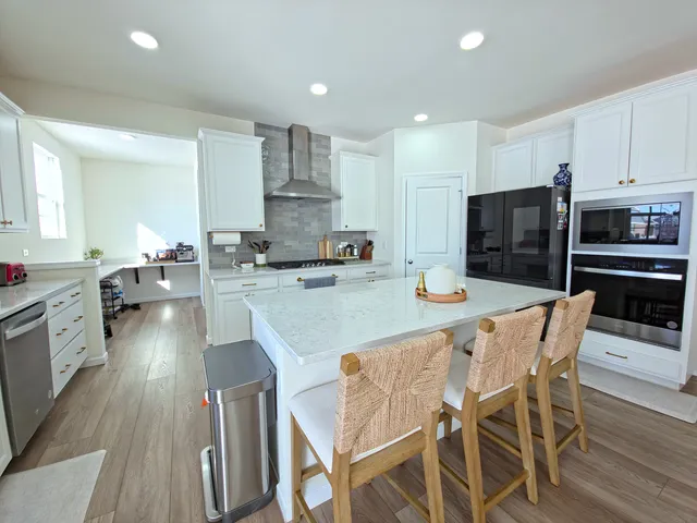 $829,999 | 12420 Eileen Street, Lemont, IL 60439