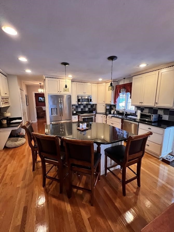 1 Brenton Wood Road Hudson, MA 01749 - Photo 23 of 36