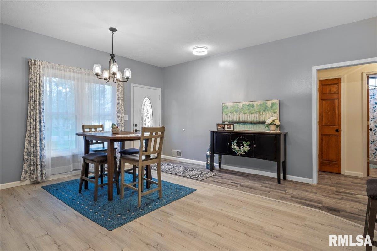 801 Bitterroot Drive Athens, IL 62613 - Photo 11 of 38 Gallery Image 11