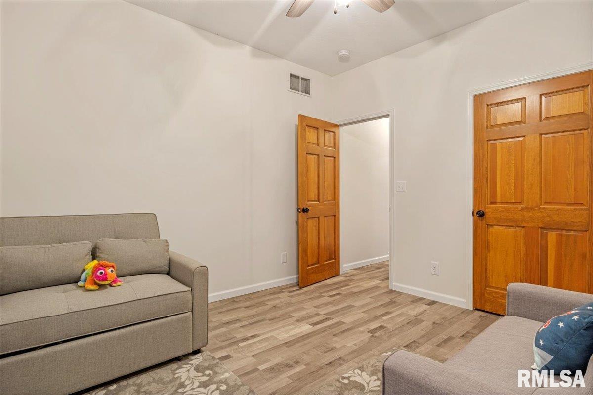 801 Bitterroot Drive Athens, IL 62613 - Photo 27 of 38 Gallery Image 27