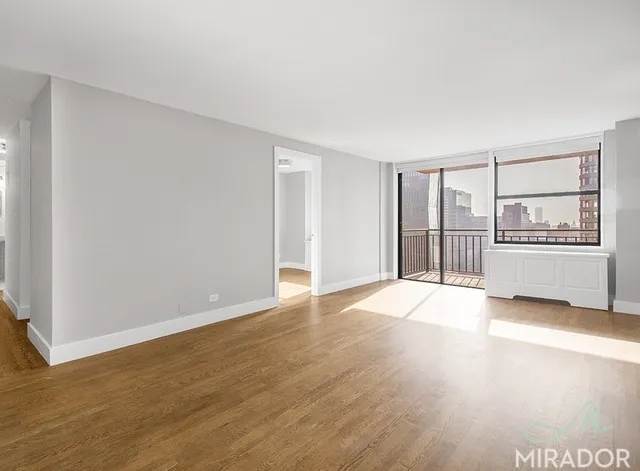 $5,500 | 330 East 39th Street, Unit 34M | Murray Hill