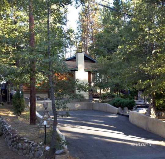 53445 Tollgate Road Idyllwild, CA 92549 - Photo 11 of 22 Ample parking