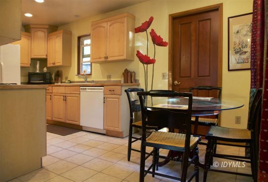 53445 Tollgate Road Idyllwild, CA 92549 - Photo 18 of 22 Dining area