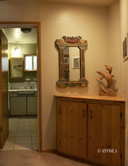 53445 Tollgate Road Idyllwild, CA 92549 - Photo 20 of 22 Hall