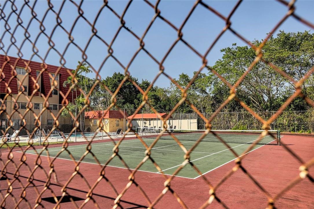 22615 Southwest 66th Avenue, Unit 211 Boca Raton, FL 33428 - Photo 27 of 27 tennis courts