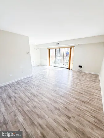 $2,300 | 7618 Savannah Street, Unit 104, Falls Church, VA 22043