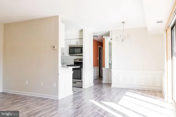 $2,300 | 7618 Savannah Street, Unit 104, Falls Church, VA 22043