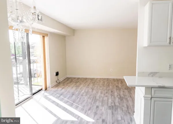 $2,300 | 7618 Savannah Street, Unit 104, Falls Church, VA 22043