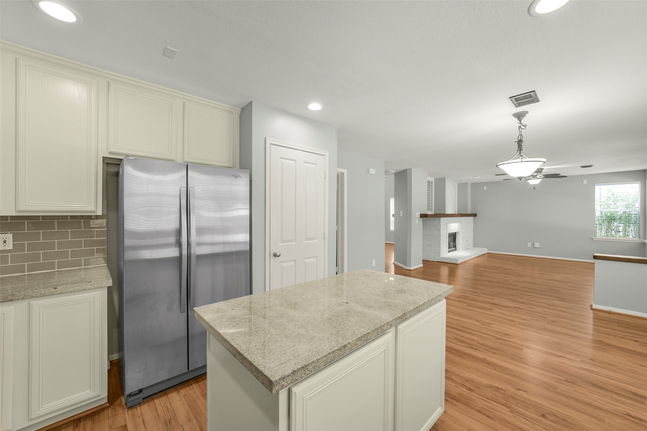 22 East New Avery Place Spring, TX 77382 - Photo 14 of 46 Fridge in kitchen.