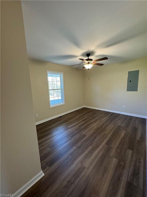 5889 Mendenhall Road Archdale, NC 27263 - Photo 7 of 13 Gallery Image 7
