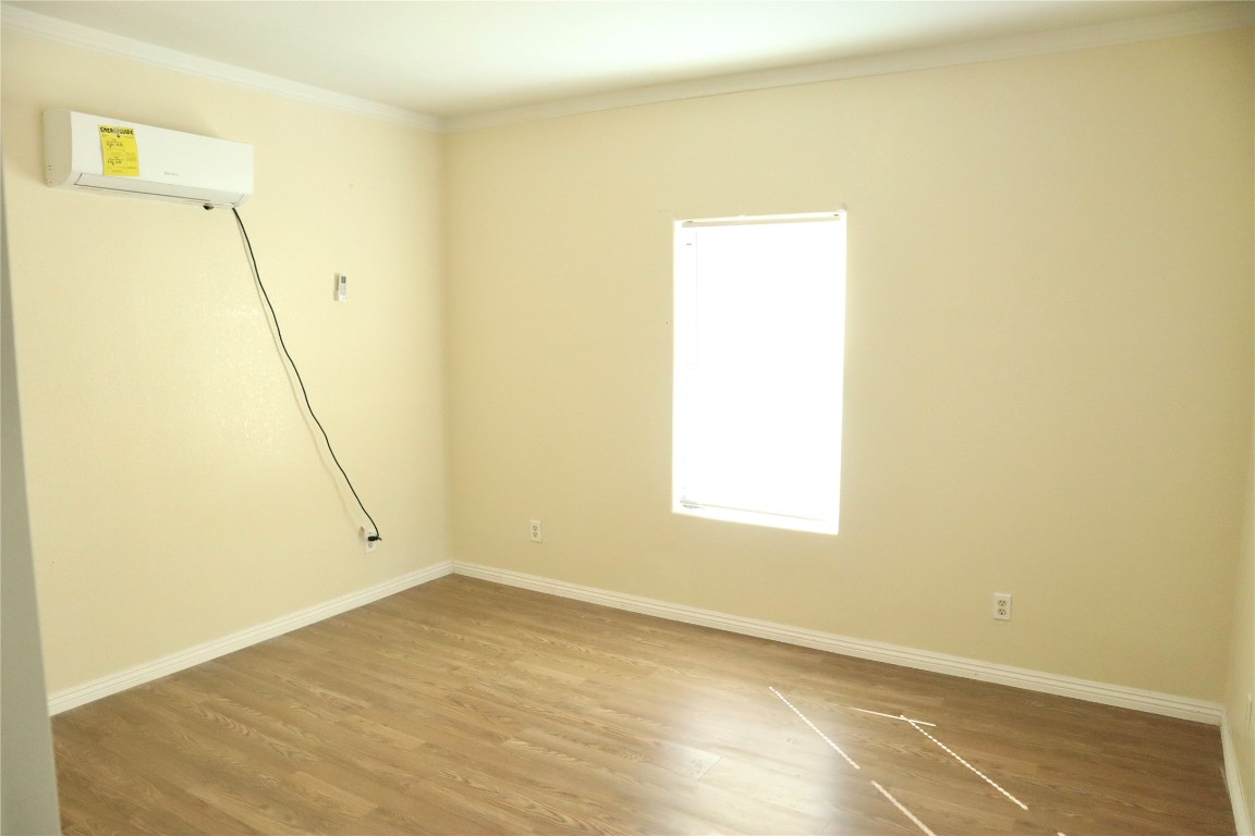 2689 County Road 32 Angleton, TX 77515 - Photo 13 of 15 secondary bedroom with great space