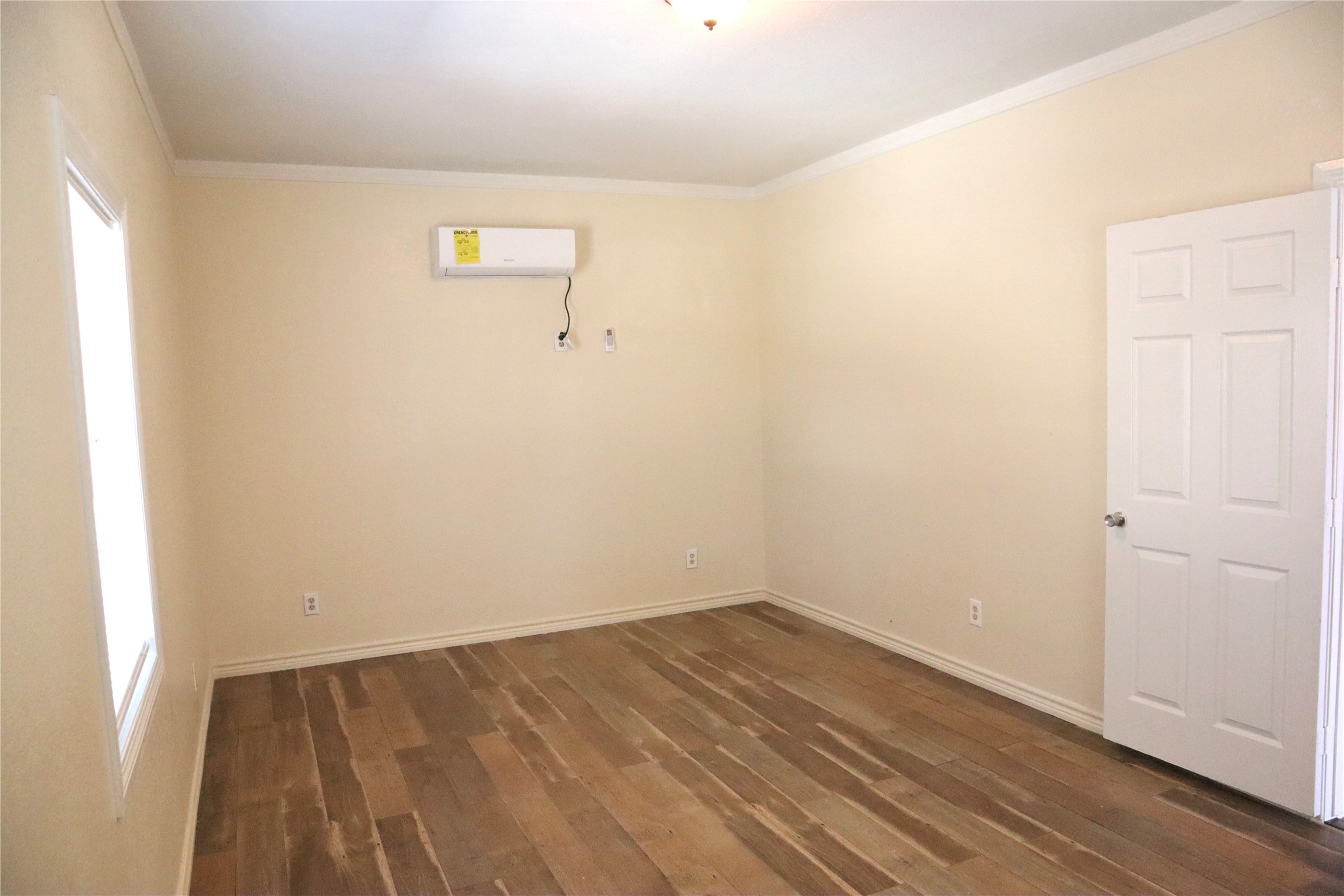 2689 County Road 32 Angleton, TX 77515 - Photo 6 of 15 view #2 of long primary bedroom