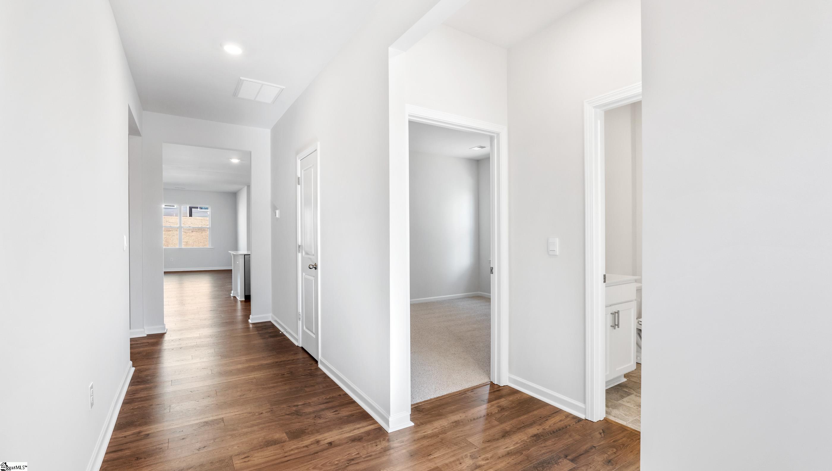 918 Pineland Drive Woodruff, SC 29388 - Photo 2 of 23