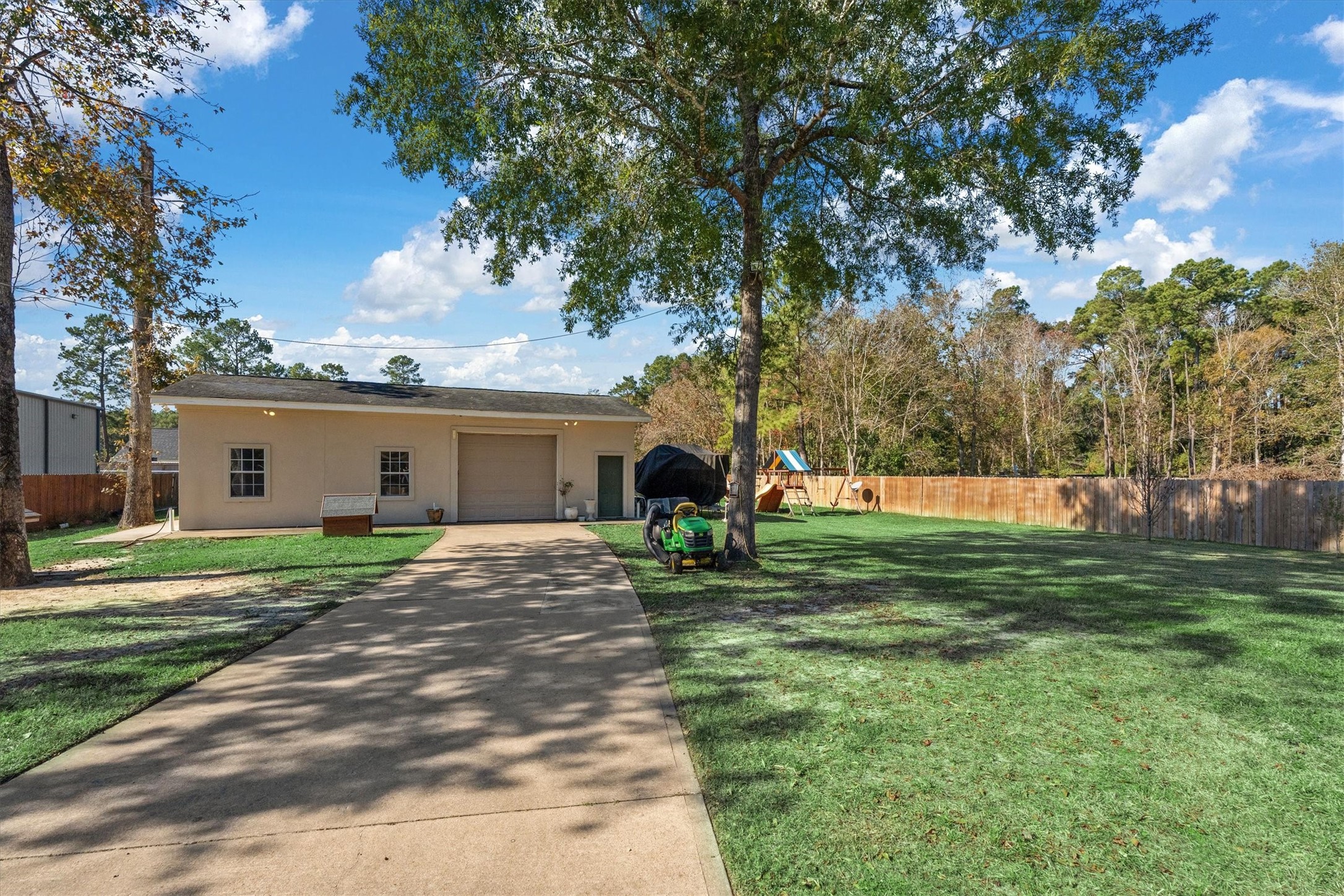 22924 Rio Grande Drive Porter, TX 77365 - Photo 10 of 19 a view of a backyard