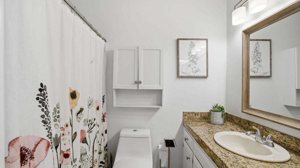 1232 Maria Avenue Spring Valley, CA 91977 - Photo 11 of 34