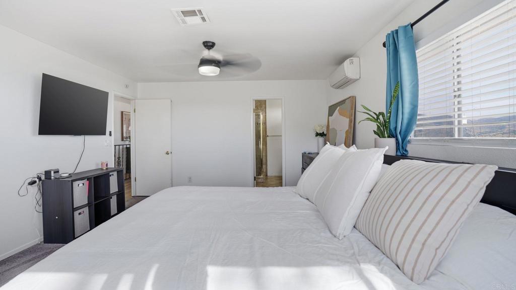 1232 Maria Avenue Spring Valley, CA 91977 - Photo 13 of 34