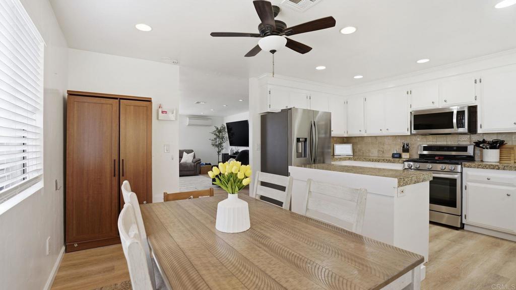 1232 Maria Avenue Spring Valley, CA 91977 - Photo 8 of 34