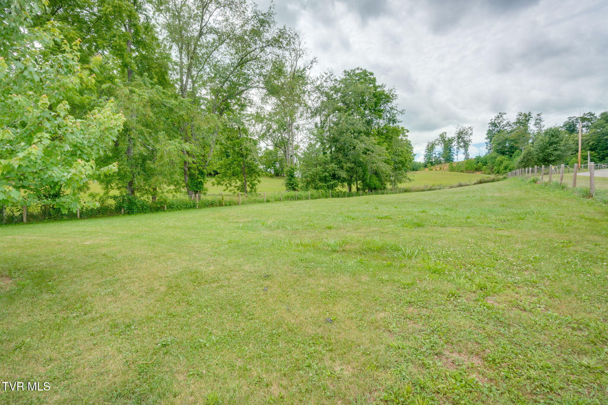 18378 Buffalo Pond Road Bristol, VA 24202 - Photo 32 of 50 031