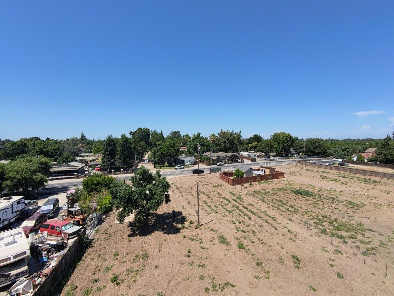 2508 Paradise Road Modesto, CA 95358 - Photo 9 of 17