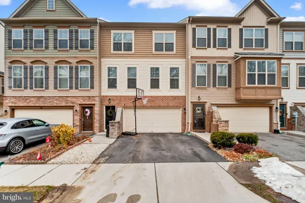 $755,000 | 9020 Endicott Place, Lorton, VA 22079