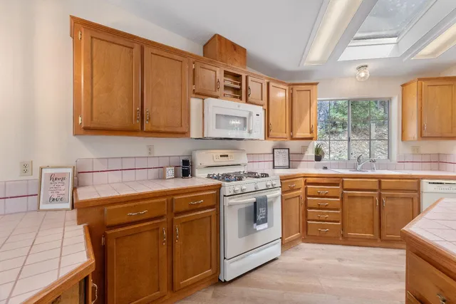 $425,000 | 18506 South Dunvegan Drive, Applegate, CA 95703