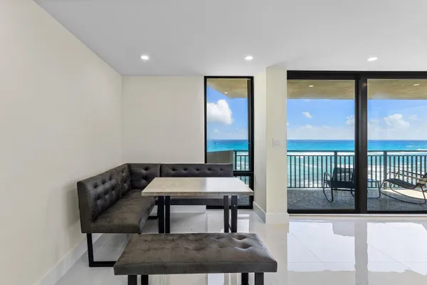$6,500 | 5460 North Ocean Drive, Unit 5B, Singer Island, FL 33404