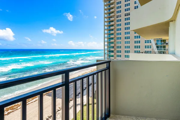 $6,500 | 5460 North Ocean Drive, Unit 5B, Singer Island, FL 33404