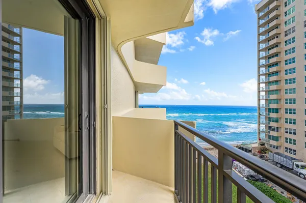 $6,500 | 5460 North Ocean Drive, Unit 5B, Singer Island, FL 33404