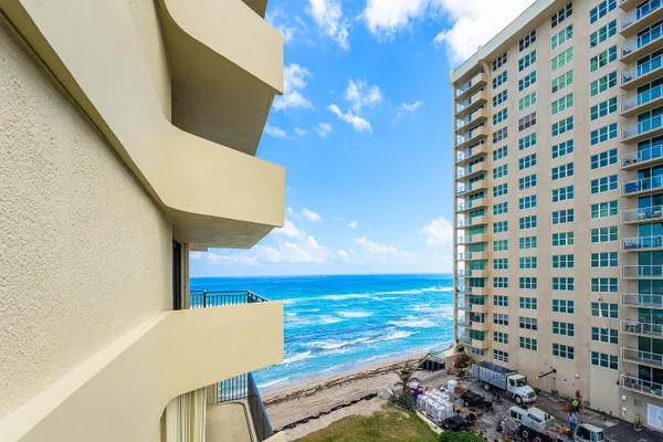 $6,500 | 5460 North Ocean Drive, Unit 5B, Singer Island, FL 33404