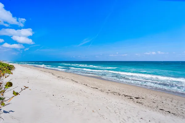 $6,500 | 5460 North Ocean Drive, Unit 5B, Singer Island, FL 33404
