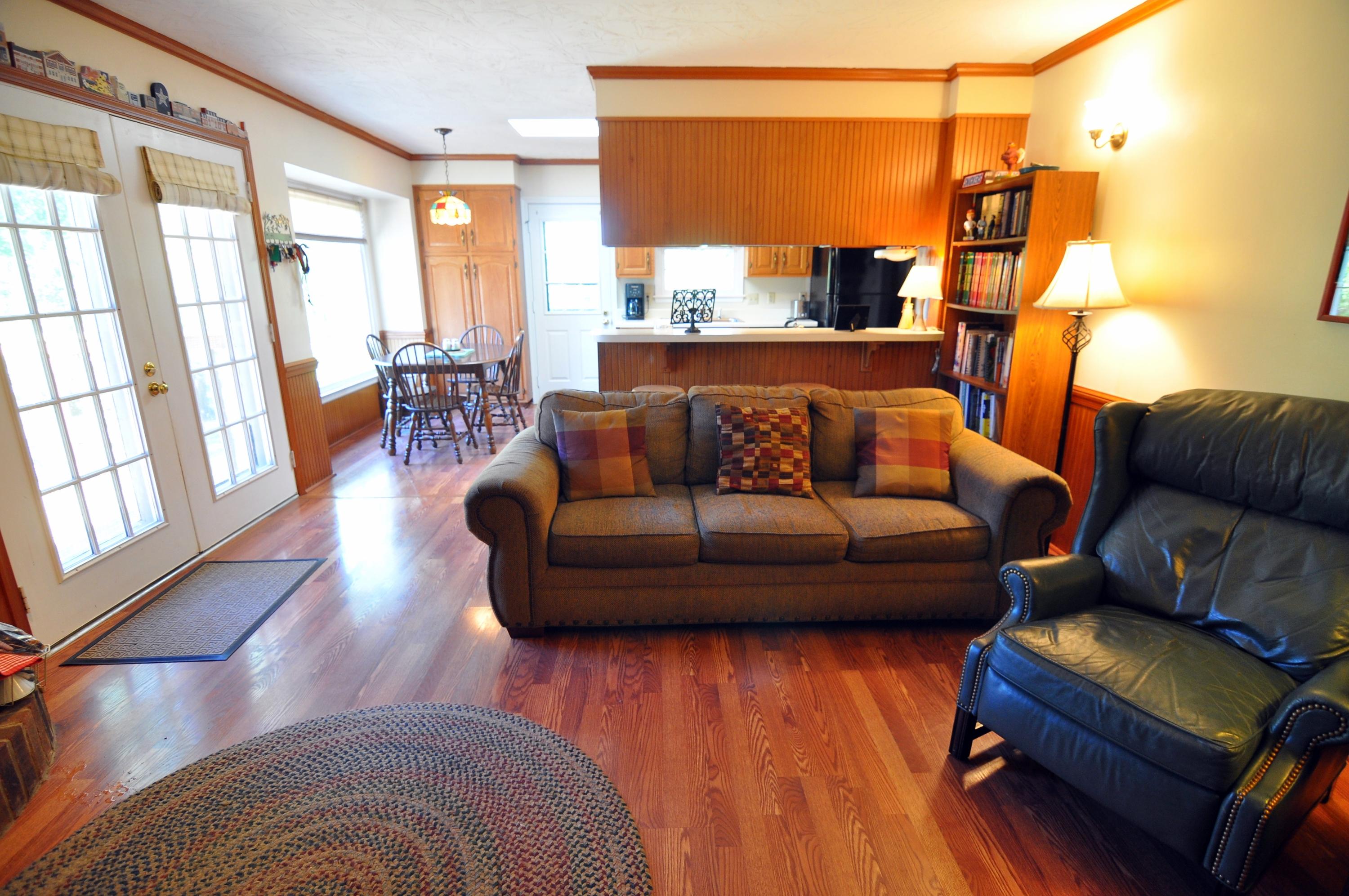 4744 Phyllis Road Northeast Roanoke, VA 24012 - Photo 13 of 43 Living Room to Kitchen