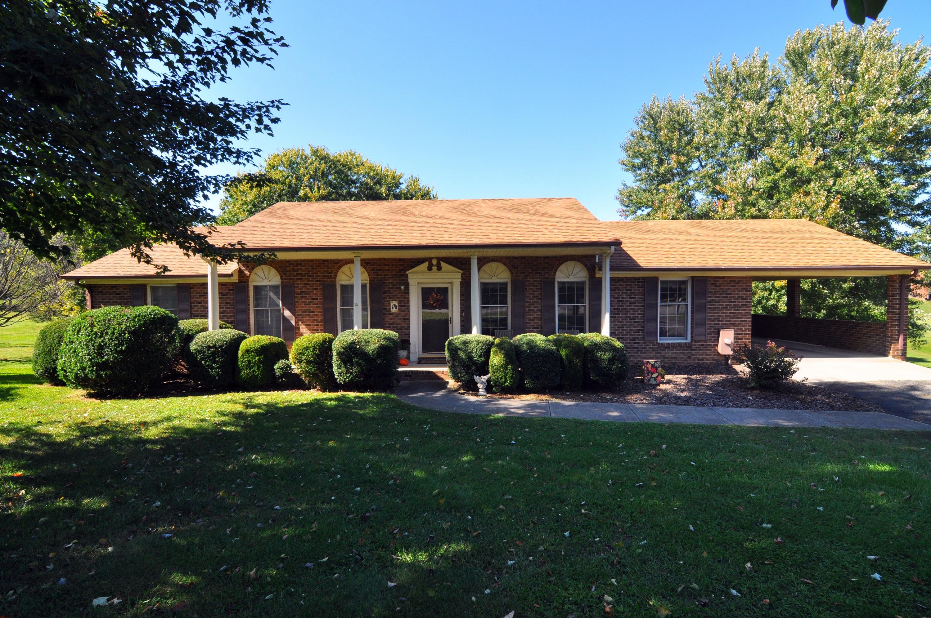 4744 Phyllis Road Northeast Roanoke, VA 24012 - Photo 29 of 43 Main Front