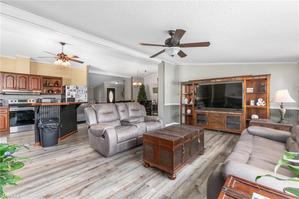 665 Pine Needle Trail Thomasville, NC 27360 - Photo 14 of 45