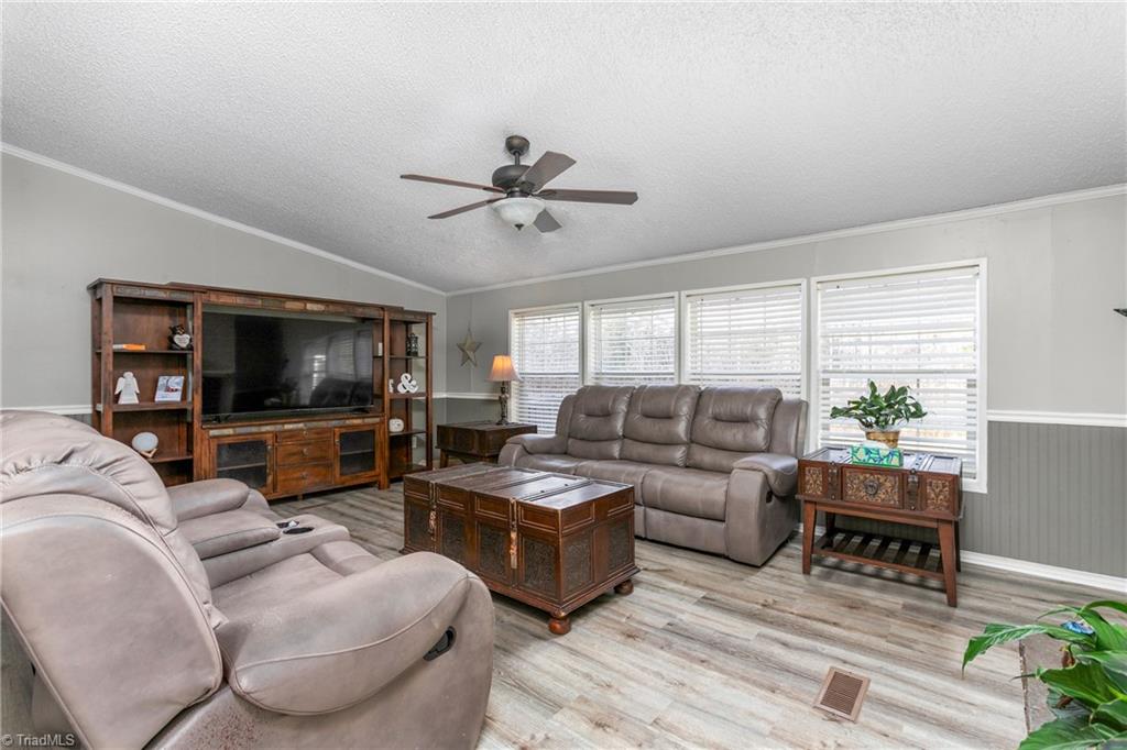 665 Pine Needle Trail Thomasville, NC 27360 - Photo 15 of 45