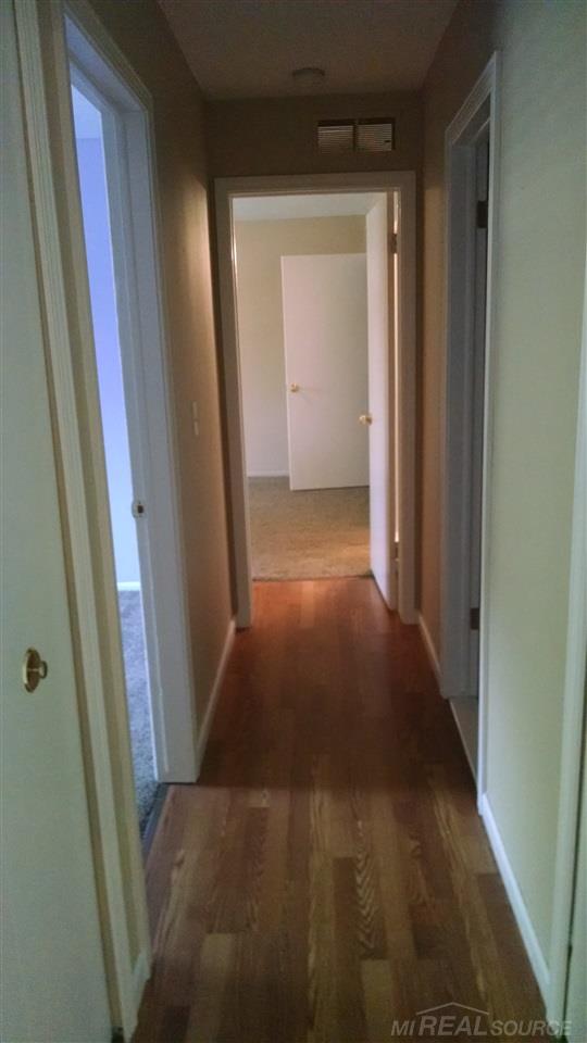 45260 Keding Street, Unit 301 Utica, MI 48317 - Photo 15 of 33