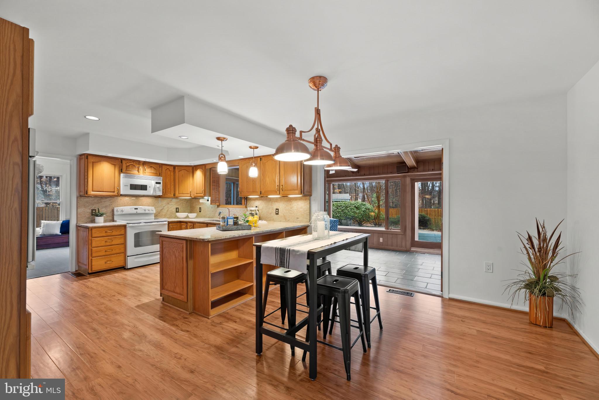 2107 Bennett Point Road Queenstown, MD 21658 - Photo 11 of 38 Spacious Kitchen
