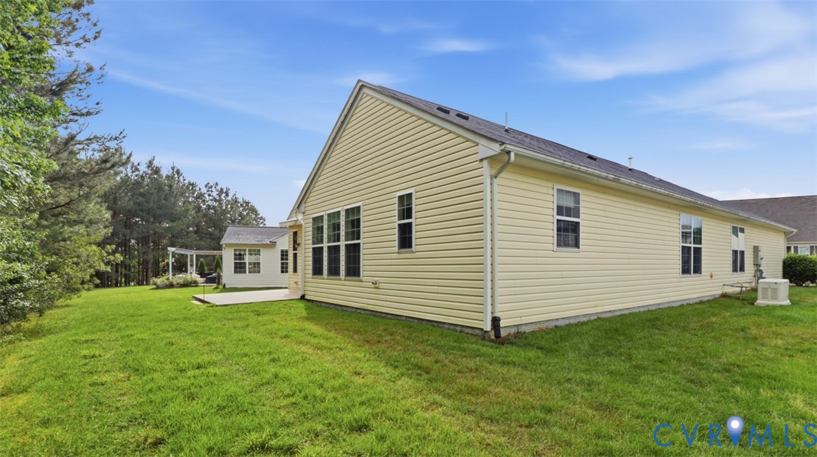 8348 East Lord Botetourt Loop New Kent, VA 23124 - Photo 41 of 54