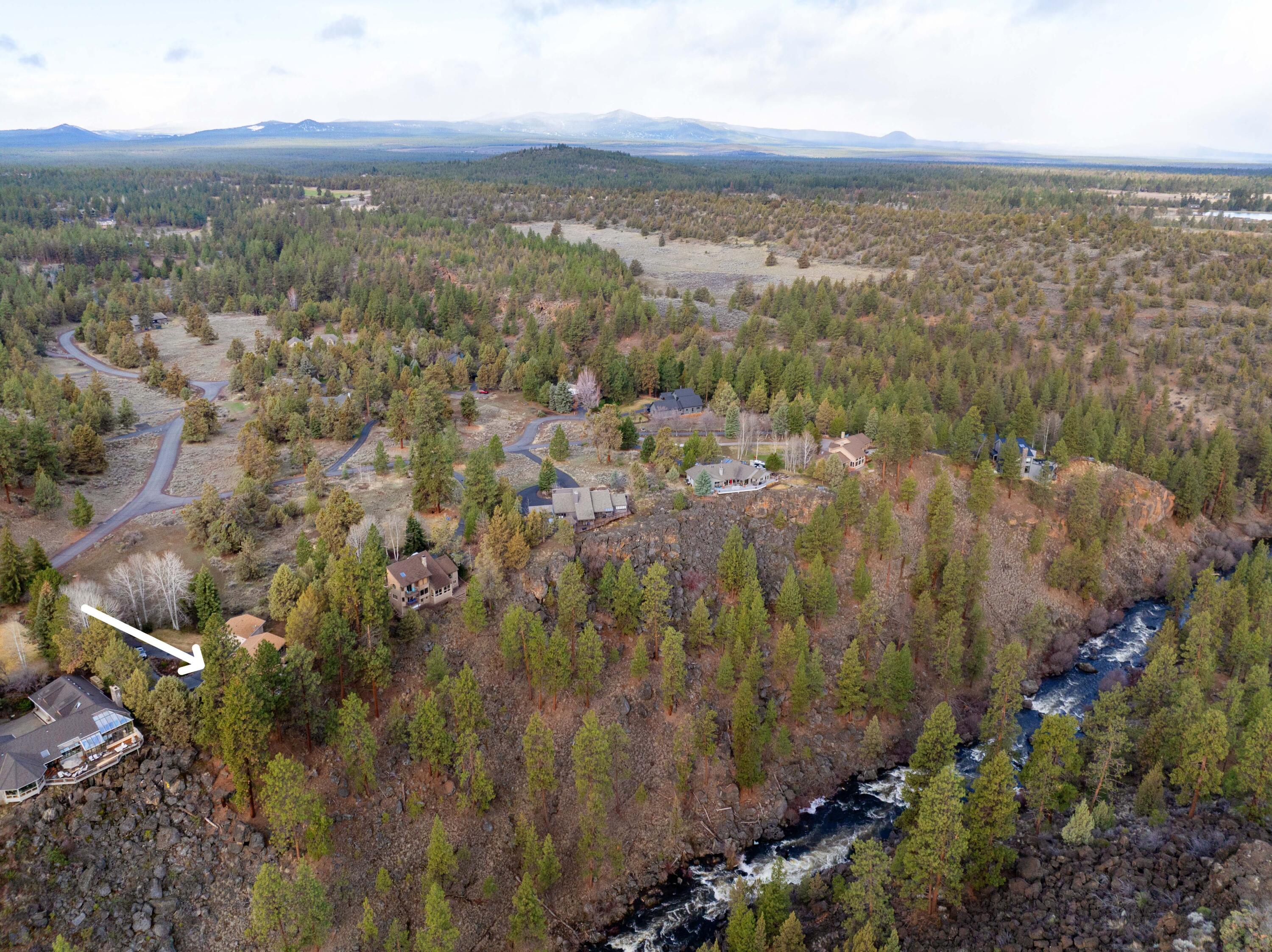 1670 Northwest Putnam Road Bend, OR 97703 - Photo 36 of 40 06-Aerial
