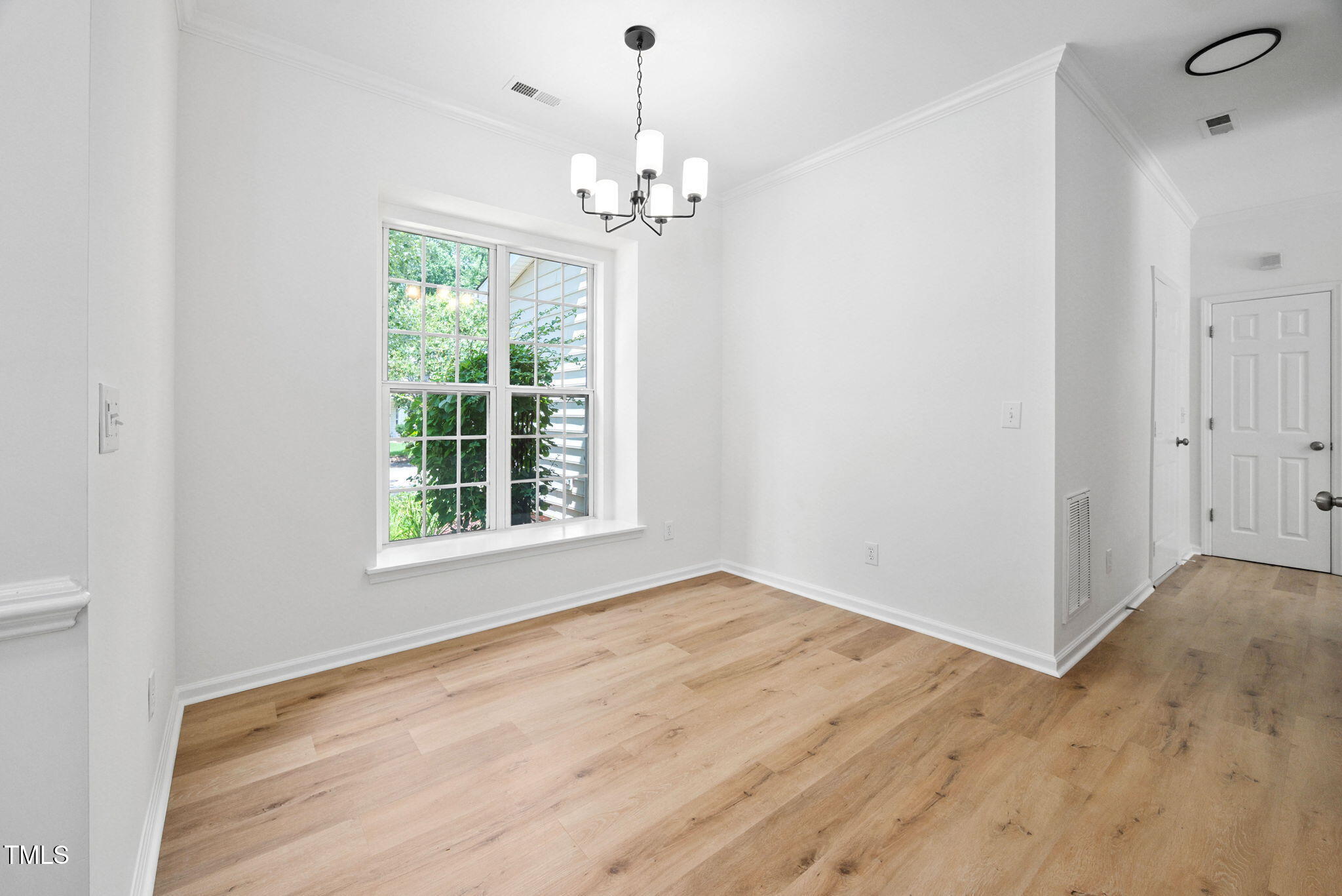 1921 Betry Place Raleigh, NC 27603 - Photo 13 of 32 22-web-or-mls-1921-betry-pl