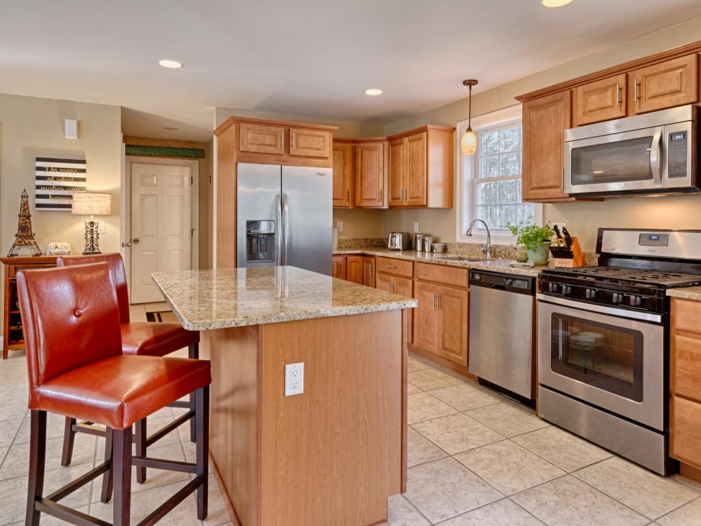 69 Ledge Road, Unit B Seabrook, NH 03874 - Photo 6 of 15