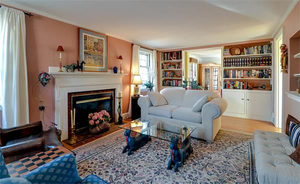 24 Shadow Lane Wellesley, MA 02482 - Photo 3 of 18