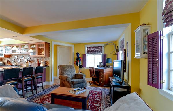 24 Shadow Lane Wellesley, MA 02482 - Photo 5 of 18