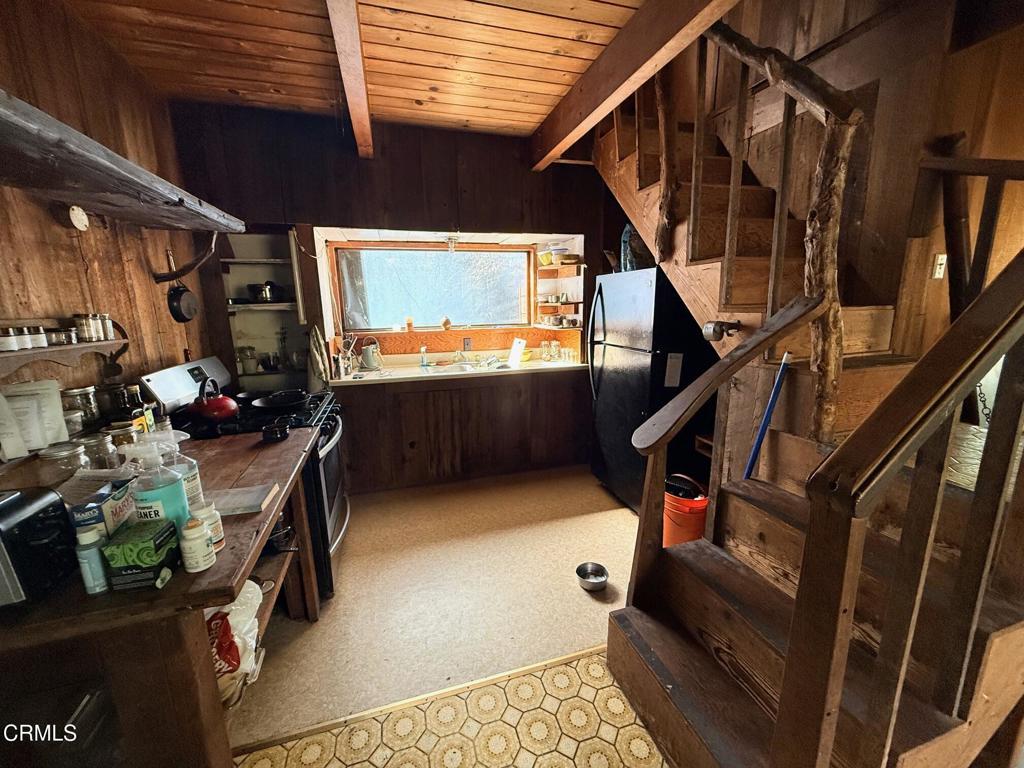 3480 Albion Ridge G Road North Albion, CA 95410 - Photo 6 of 32 Kitchen